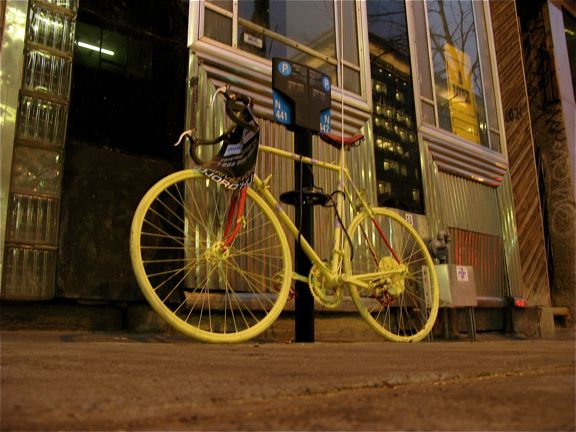 Montreal, Yellow bike